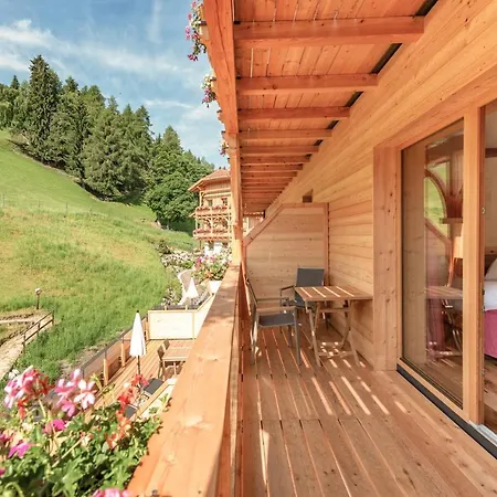 Natur- Und Wellnesshotel Hoeflehner 4* Haus im Ennstal