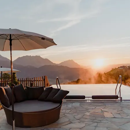 Natur- Und Wellnesshotel Höflehner 4*