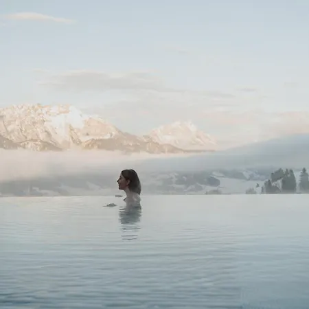 Natur- Und Wellnesshotel Höflehner 4*