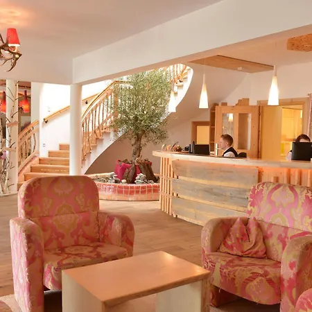 Natur- Und Wellnesshotel Hoeflehner 4*