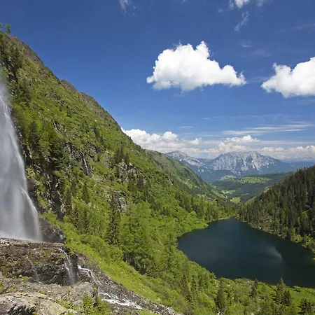 Natur- Und Wellnesshotel Hoeflehner Hotel Haus im Ennstal