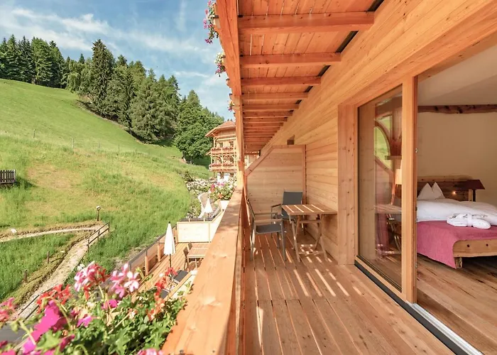 Natur- Und Wellnesshotel Hoeflehner 4* Haus im Ennstal